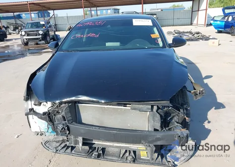 2023 Kia Forte Lxs z USA, uszkodzony, nr VIN 3KPF24AD7PE551718